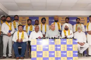 AAP Punjab: ਸੰਗਰੂਰ 'ਚ ਕਾਂਗਰਸ ਨੂੰ ਝਟਕਾ, ਸੀਨੀਅਰ ਆਗੂ ਅਤੇ ਪ੍ਰਮੁੱਖ ਵਰਕਰ ਆਮ ਆਦਮੀ ਪਾਰਟੀ 'ਚ ਸ਼ਾਮਲ