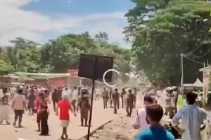 Assam Arunachal Border: ਅਸਾਮ-ਅਰੁਣਾਚਲ ਸਰਹੱਦ ’ਤੇ ਤਣਾਅ, ਪ੍ਰਦਰਸ਼ਨਕਾਰੀਆਂ ਨੇ ਸੁਰੱਖਿਆ ਬਲਾਂ ’ਤੇ ਕੀਤੀ ਪੱਥਰਬਾਜ਼ੀ