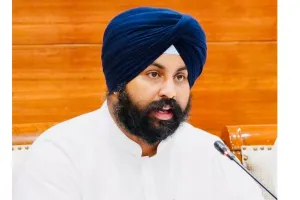 Harjot Bains AAP: ਪੁਰਾਣੀ ਵੀਡੀਓ ਨੂੰ ਨਵੀਂ ਦੱਸ ਕੇ ਪੰਜਾਬ ਦੇ ਸਕੂਲਾਂ ਬਾਰੇ ਗੁਮਰਾਹਕੁੰਨ ਪ੍ਰਚਾਰ ਕਰ ਰਹੀ ਭਾਜਪਾ : ਹਰਜੋਤ ਬੈਂਸ