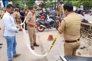 Lucknow Crime News: ਮਹਿਲਾ ਬੈਂਕ ਕਰਮਚਾਰੀ ਦੀ ਗੋਲੀ ਮਾਰ ਕੇ ਹੱਤਿਆ