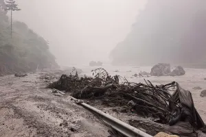 Nepal Flood News: ਨੇਪਾਲ ’ਚ ਹੜ੍ਹ ਕਾਰਨ ਤਬਾਹੀ, 105 ਭਾਰਤੀ ਸੈਲਾਨੀ ਲਾਪਤਾ