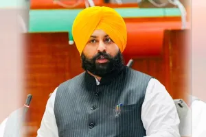 Punjab Education News: ਸਾਲ 2022 'ਚ ਬਿਨਾ ਚਾਰਦੀਵਾਰੀ ਤੇ ਫ਼ਰਸ਼ 'ਤੇ ਬੈਠ ਕੇ ਪੜ੍ਹਨ ਲਈ ਮਜ਼ਬੂਰ ਸਨ 4 ਲੱਖ ਵਿਦਿਆਰਥੀ ਪਰ ਅੱਜ ਦੇਸ਼ ਭਰ 'ਚੋਂ ਸਕੂਲੀ ਸਿੱਖਿਆ ਵਿੱਚ ਮੋਹਰੀ ਬਣ ਕੇ ਉਭਰਿਆ ਪੰਜਾਬ: ਹਰਜੋਤ ਸਿੰਘ ਬੈਂਸ