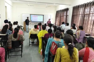 Punjab: ਭਗਵੰਤ ਮਾਨ ਸਰਕਾਰ 12 ਜ਼ਿਲ੍ਹਿਆਂ 'ਚ 21,850 ਅਧਿਆਪਕਾਂ ਨੂੰ ਨਸ਼ਿਆਂ ਖ਼ਿਲਾਫ਼ ਲੜਾਈ ਤੇ ਵਿਦਿਆਰਥੀਆਂ ਦੀ ਮਾਨਸਿਕ ਸਿਹਤ ਨੂੰ ਉਤਸ਼ਾਹਿਤ ਕਰਨ ਲਈ ਦੇਵੇਗੀ ਸਿਖਲਾਈ