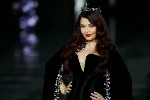 Aishwarya Rai Paris Fashion Week: ਪੈਰਿਸ ਫੈਸ਼ਨ ਵੀਕ ’ਚ ਐਸ਼ਵਰਿਆ ਰਾਏ ਦਾ ਜਲਵਾ