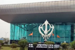 Amritsar Airport News: ਅੰਮ੍ਰਿਤਸਰ ਏਅਰਪੋਰਟ ਨੇੜੇ ਸ਼ੱਕੀ ਡਰੋਨ ਵਰਗੀਆਂ ਵਸਤੂਆਂ ਦਿਖੀਆਂ, 7 ਉਡਾਣਾਂ ਡਾਇਵਰਟ