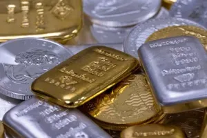 Gold Price Today: ਸਰਾਫਾ ਬਾਜ਼ਾਰ ’ਚ ਸਸਤਾ ਹੋਇਆ ਸੋਨਾ, ਚਾਂਦੀ ਦੀ ਕੀਮਤ ਸਥਿਰ