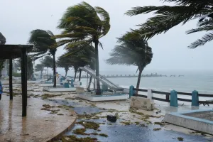 Hurricane Lowell: ਅਮਰੀਕਾ ’ਚ ਤੂਫਾਨ ਲੋਵੇਲ ਨੇ ਫਿਰ ਫੜੀ ਰਫਤਾਰ, ਹਵਾਈ ’ਚ ਐਮਰਜੈਂਸੀ ਦਾ ਐਲਾਨ