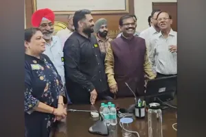 Punjab Government Employees Strike: ਪੰਜਾਬ ’ਚ ਸਰਕਾਰੀ ਮੁਲਾਜ਼ਮਾਂ ਦੀ ਹੜਤਾਲ ਖਤਮ, ਜਲਦ ਹੋਵੇਗੀ ਸੀਐਮ ਮਾਨ ਨਾਲ ਮੀਟਿੰਗ
