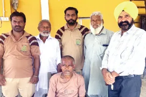 Welfare Work: ਡੇਰਾ ਸ਼ਰਧਾਲੂਆਂ ਨੇ ਬਜ਼ੁਰਗ ਦੀ ਕੀਤੀ ਸਾਂਭ-ਸੰਭਾਲ, ਬਿਰਧ ਆਸ਼ਰਮ ਦਾਖ਼ਲ ਕਰਵਾਇਆ