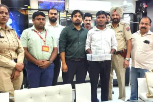 Amritsar News: ਅੰਮ੍ਰਿਤਸਰ ’ਚ ਗਹਿਣਿਆਂ ਦੀ ਦੁਕਾਨ ’ਤੇ ਬੀਆਈਐਸ ਦੀ ਛਾਪੇਮਾਰੀ, 467.44 ਗ੍ਰਾਮ ਸੋਨੇ ਦੇ 95 ਗਹਿਣੇ ਜ਼ਬਤ
