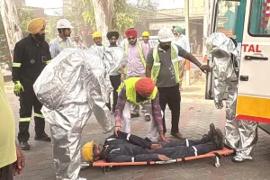 Batala News: ਬਟਾਲਾ ’ਚ ਗੈਸ ਪਾਈਪਲਾਈਨ ਨੂੰ ਅੱਗ ਲੱਗਣ ਦੀ ਸਥਿਤੀ ਨਾਲ ਨਜਿੱਠਣ ਲਈ ਮੌਕ ਡ੍ਰਿੱਲ ਕਰਵਾਈ