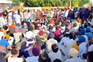 Mansa News: ਮਾਨਸਾ ’ਚ ਮਾਹੌਲ ਤਣਾਅਪੂਰਨ, ਥਾਂ-ਥਾਂ ਪੁਲਿਸ ਨਾਕੇ