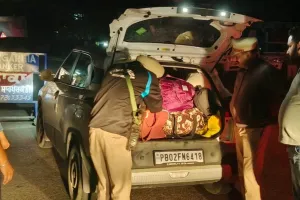 Pathankot News: ਦੀਵਾਲੀ ਤੇ ਤਿਉਹਾਰੀ ਸੀਜ਼ਨ ਦੇ ਮੱਦੇਨਜ਼ਰ ਪਠਾਨਕੋਟ ਹਾਈ ਅਲਰਟ ’ਤੇ, 35 ਤੋਂ ਵੱਧ ਥਾਵਾਂ ’ਤੇ ਨਾਕਾਬੰਦੀ
