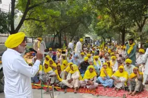 Punjab Farmers Protest News: ਸਹਿਕਾਰੀ ਸਭਾਵਾਂ ’ਚ ਕਰਜ਼ੇ ਦੀ ਹੱਦ ਅਤੇ ਵਿਆਜ ਦਰਾਂ ਵਧਾਉਣ ਖ਼ਿਲਾਫ਼ ਕਿਸਾਨਾਂ ਦਾ ਰੋਸ ਧਰਨਾ
