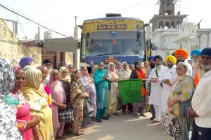 Punjab Tirth Yatra Scheme: ਕੈਬਨਿਟ ਮੰਤਰੀ ਹਰਭਜਨ ਸਿੰਘ ਈ.ਟੀ.ਓ. ਨੇ ਮੁੱਖ ਮੰਤਰੀ ਤੀਰਥ ਯਾਤਰਾ ਦੀ ਬੱਸ ਨੂੰ ਹਰੀ ਝੰਡੀ ਦਿਖਾ ਕੀਤਾ ਰਵਾਨਾ