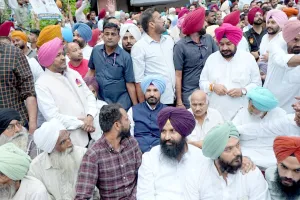Raja Warring: ਕਾਂਗਰਸ ਦੇ ਸਮਾਗਮ ’ਚ ‘ਨਰਾਜ਼ ਦਿਸੇ ਰਾਜਾ ਵੜਿੰਗ’, ਬੋਲੇ ਭਾਵੇਂ ਕੱਟ ਦਿਓ ਟਿਕਟ ਰਹਾਂਗਾ ਰਾਹੁਲ ਗਾਂਧੀ ਦਾ ‘ਸਿਪਾਹੀ’