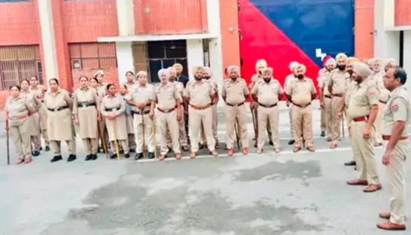 Faridkot News: ਫ਼ਰੀਦਕੋਟ ਦੀ ਸੈਂਟਰਲ ਮਾਡਰਨ ਜ਼ੇਲ੍ਹ ’ਚ ਪੁਲਿਸ ਦਾ ਅਚਾਨਕ ਸਰਚ ਆਪ੍ਰੇਸ਼ਨ