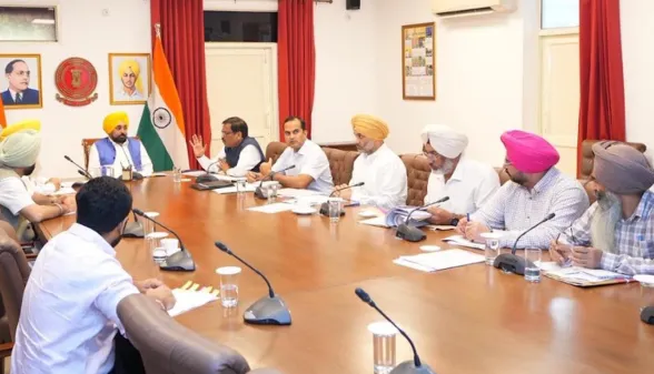 Punjab News: ਮੁੱਖ ਮੰਤਰੀ ਭਗਵੰਤ ਸਿੰਘ ਮਾਨ ਵੱਲੋਂ ਪਰਾਲੀ ਸਾੜਨ ਨੂੰ ਰੋਕਣ ਲਈ ਵਿਆਪਕ ਜਾਗਰੂਕਤਾ ਮੁਹਿੰਮ ਚਲਾਉਣ ਦਾ ਸੱਦਾ