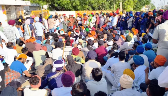Mansa News: ਮਾਨਸਾ ’ਚ ਮਾਹੌਲ ਤਣਾਅਪੂਰਨ, ਥਾਂ-ਥਾਂ ਪੁਲਿਸ ਨਾਕੇ