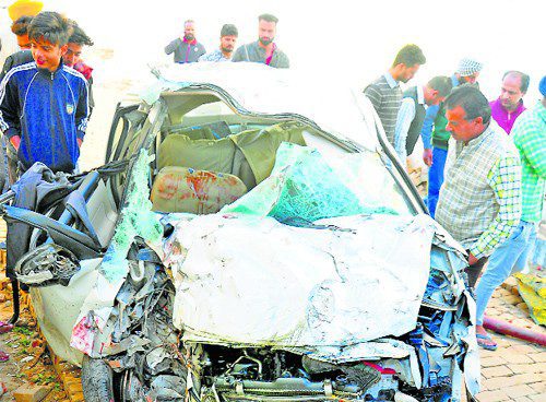 ਦੋ ਸੜਕ ਹਾਦਸਿਆਂ ਨੇ ਨਿਗਲੇ ਚਾਰ ਨੌਜਵਾਨ, ਇੱਕ ਜ਼ਖਮੀ