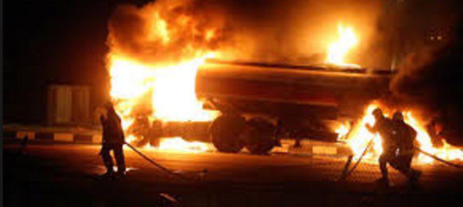 ਪਾਕਿ: ਤੇਲ ਦੇ ਟੈਂਕਰ ਨੂੰ ਅੱਗ ਲੱਗੀ,  140 ਮੌਤਾਂ