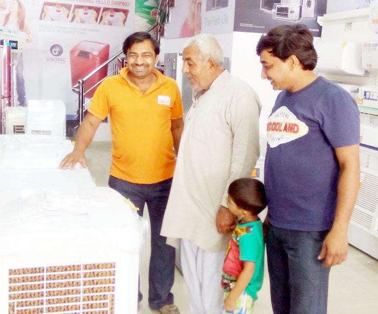 ਜੀਐੱਸਟੀ ਨੂੰ ਲੈ ਕੇ ਬਾਜ਼ਾਰਾਂ ‘ਚ ਮੱਚੀ ਹਲਚਲ