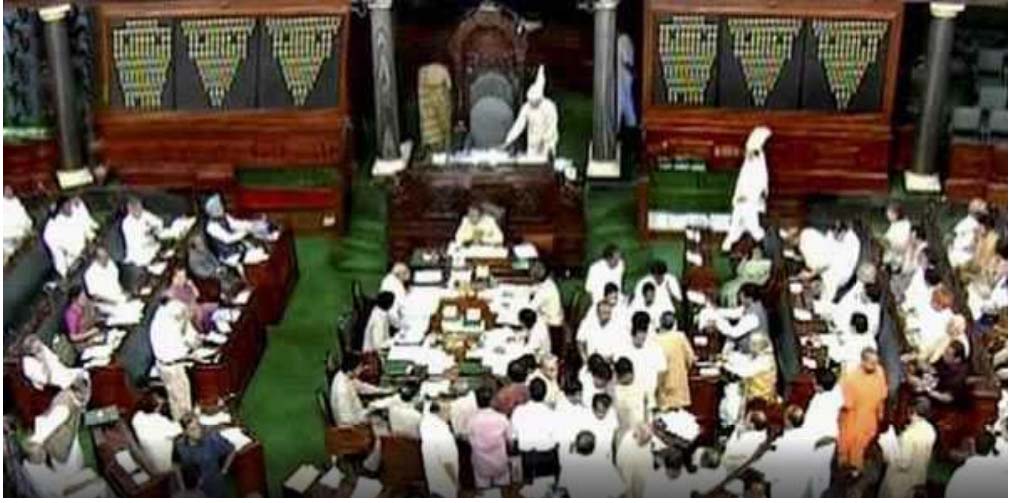 ਲੋਕ ਸਭਾ ‘ਚ ਕਾਗਜ਼ ਸੁੱਟਣ ‘ਤੇ 6 ਸਾਂਸਦ ਮੁਅੱਤਲ