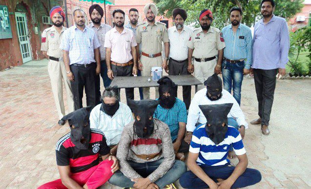 ਪੈਟਰੋਲ ਪੰਪ ਲੁਟੇਰੇ ਗਿਰੋਹ ਦੇ ਤਿੰਨ ਮੈਂਬਰ ਅਸਲੇ ਸਮੇਤ ਕਾਬੂ