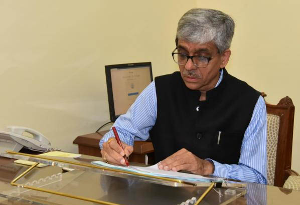 ਮੁੱਖ ਮੰਤਰੀ ਦੇ ਖਾਸਮ-ਖਾਸ ਸੁਰੇਸ਼ ਕੁਮਾਰ ਦਫ਼ਤਰ ਵਾਪਸ ਪਰਤੇ  