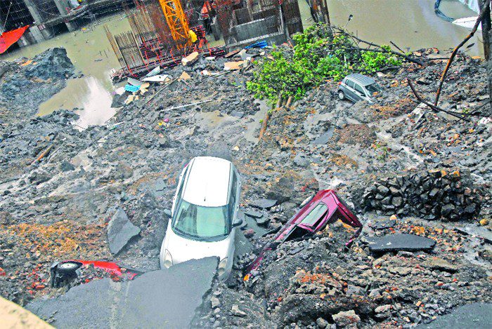 ਮੀਂਹ ਕਾਰਨ ਜ਼ਮੀਨ ਧਸੀ, 3 ਮੌਤਾਂ