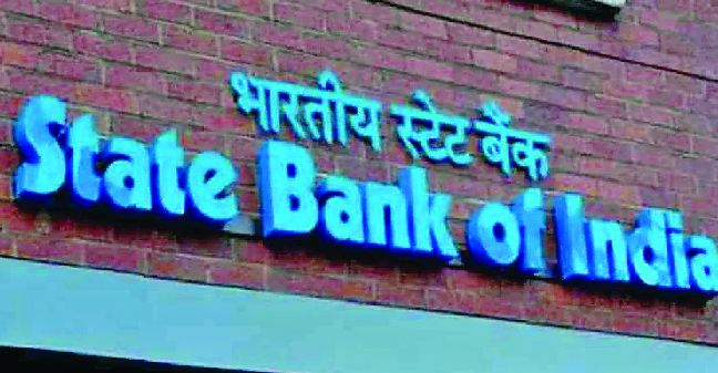 ਖਾਤੇ ‘ਚ ਘੱਟ ਰਾਸ਼ੀ ਰੱਖਣ ‘ਤੇ ਬੈਂਕਾਂ ਨੇ ਗਾਹਕਾਂ ਤੋਂ ਵਸੂਲੇ 5,000 ਕਰੋੜ ਰੁਪਏ