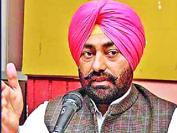 ਸੰਵਿਧਾਨ ਨੂੰ ਖਹਿਰਾ ਨੇ ਦਿੱਤੀ ਚੁਣੌਤੀ, ਵਿਧਾਨਕਾਰਾਂ ਦਾ ਕਰਵਾਇਆ ਸੋਸ਼ਲ ਬਾਈਕਾਟ