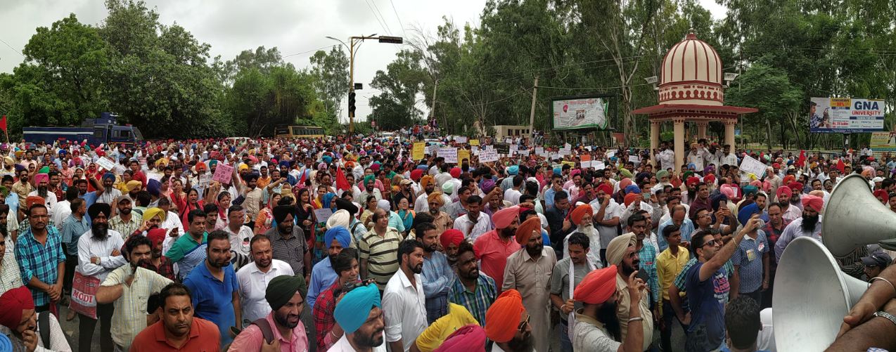 ਲਾਰਿਆਂ ਤੋਂ ਅੱਕੇ ਹਜ਼ਾਰਾਂ ਅਧਿਆਪਕਾਂ ਕੀਤਾ ਪਟਿਆਲਾ ਵੱਲ ਰੁਖ