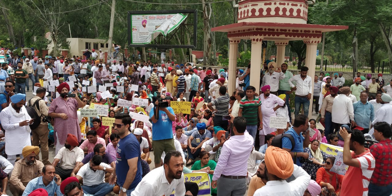 Treasures, Thousands, Teachers, Laura, Took, Place, Patiala