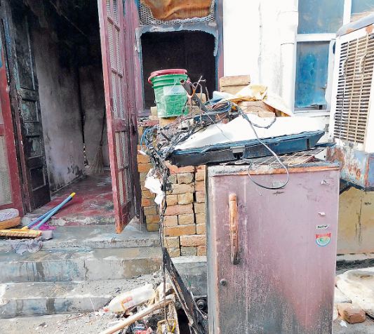 ਮਕਾਨ ‘ਚ ਲੱਗੀ ਅੱਗ ਨਾਲ ਨਗਦੀ ਤੇ ਸਮਾਨ ਸੜਿਆ