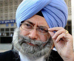 ਵਕੀਲ ਹੋਣ ਦੇ ਬਾਵਜ਼ੂਦ ਗੈਰਕਾਨੂੰਨੀ ਗਤੀਵਿਧੀ ਕਰ ਰਹੇ ਹਨ ਫੂਲਕਾ, ਰੱਦ ਹੋਵੇ ਲਾਇਸੈਂਸ