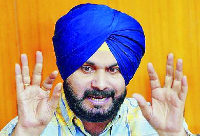 ਨਵਜੋਤ ਸਿੱਧੂ ਖਿਲਾਫ ਝੰਡਾ ਚੁੱਕਣਗੇ 8 ਮੇਅਰ