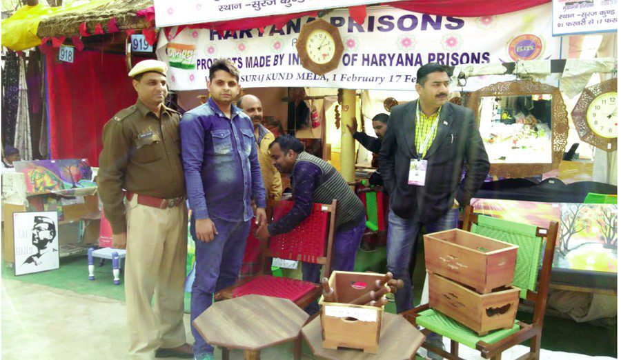 ਸੂਰਜਕੁੰਡ ਮੇਲੇ ‘ਚ ਸੁਨਾਰੀਆ ਜੇਲ੍ਹ ਦੀਆਂ ਬਣੀਆਂ ਚੀਜ਼ਾਂ ਛਾਈਆਂ