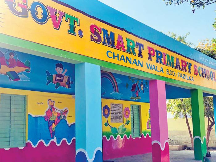 ਫ਼ਾਜ਼ਿਲਕਾ ਦੇ ਸਰਕਾਰੀ ਸਕੂਲ ਪੜ੍ਹਾਈ ਤੇ ਦਿੱਖ ਪੱਖੋਂ ਬਣੇ ਚਾਨਣ ਮੁਨਾਰੇ