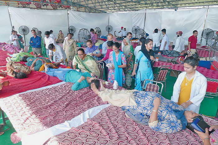 ਹਸਪਤਾਲਾਂ ਦੀ ਮੰਗ ‘ਤੇ ਡੇਰਾ ਸ਼ਰਧਾਲੂਆਂ ਲਾਇਆ ਵਿਸ਼ਾਲ ਖੂਨਦਾਨ ਕੈਂਪ