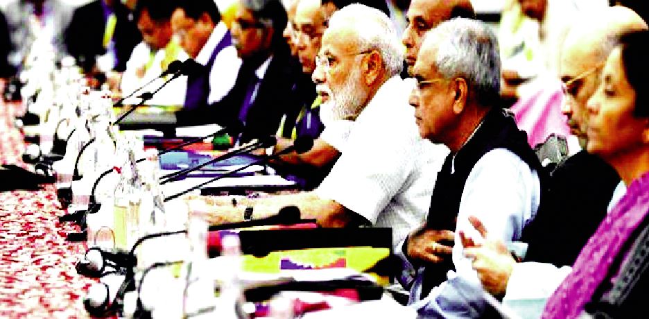 ਇੱਕ ਚੋਣ : ਪੀਐੱਮ ਮੋਦੀ ਦੀ ਅਗਵਾਈ ‘ਚ ਹੋਈ ਸਰਵ ਸਾਂਝੀ ਮੀਟਿੰਗ, ਵਿਰੋਧੀ ਦਰਕਿਨਾਰ