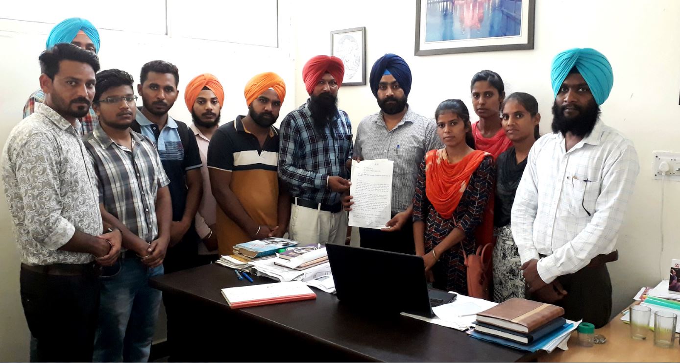 ਪੰਜਾਬ ਭਰ ਦੇ ਬੇਰੁਜ਼ਗਾਰ ਈਟੀਟੀ ਟੈਟ ਪਾਸ ਵੱਲੋਂ ਦਲਿਤ ਆਗੂ ਕੋਲ ਫਰਿਆਦ