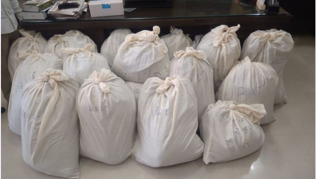 ਪਾਕਿਸਤਾਨ ਤੋਂ ਆਈ ਹੁਣ ਤੱਕ ਦੀ ਸਭ ਤੋਂ ਵੱਡੀ ਖੇਪ 2700 ਕਰੋੜ ਦੀ ਹੈਰੋਇਨ ਬਰਾਮਦ