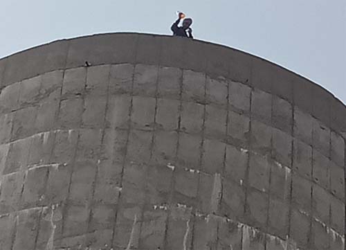 ਮੁੱਖ ਮੰਤਰੀ ਦੀ ਤਪਾ ਆਮਦ ਤੋਂ ਪਹਿਲਾਂ ਕੱਚੇ ਅਧਿਆਪਕ ਯੂਨੀਅਨ ਦਾ ਆਗੂ ਸਮਰਜੀਤ ਚੜ੍ਹਿਆ ਪਾਣੀ ਦੀ ਟੈਂਕੀ ‘ਤੇ