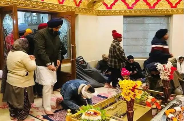 ਬਿਕਰਮ ਮਜੀਠੀਆ ਦੀ ਵਾਇਰਲ ਹੋ ਰਹੀ ਤਸਵੀਰ ਨੇ ਸਿਆਸਤ ’ਚ ਲਿਆਂਦਾ ਭੂਚਾਲ, ਪੰਜਾਬ ਪੁਲਿਸ ਵੱਲੋਂ ਛਾਪੇਮਾਰੀ ਤੇਜ਼