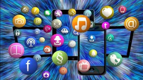 ਸੋਸ਼ਲ ਮੀਡੀਆ ਦੇ ਬਿਨਾਂ ਅਧੂਰੇ ਲੋਕ