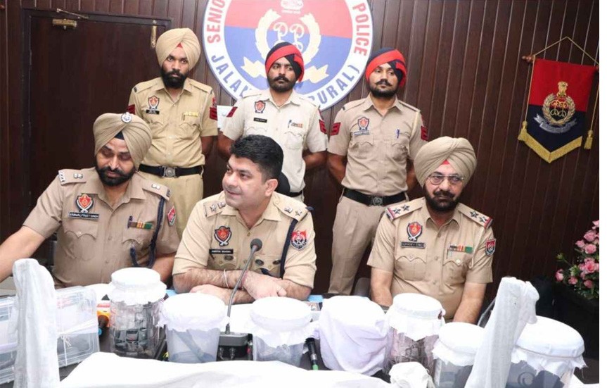 ਪੰਜਾਬ ਪੁਲਿਸ ਵੱਲੋਂ 13 ਸ਼ੂਟਰਾਂ ਸਮੇਤ 19 ਗੈਂਗਸ਼ਟਰ ਹਥਿਆਰਾਂ ਸਮੇਤ ਗ੍ਰਿਫ਼ਤਾਰ