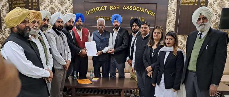 ਜ਼ਿਲ੍ਹਾ ਬਾਰ ਐਸੋਸੀਏਸ਼ਨ ਦੀ ਚੋਣ ਲਈ ਪਹਿਲੇ ਦਿਨ 6 ਉਮੀਦਵਾਰਾਂ ਨੇ ਨਾਮਜ਼ਦਗੀ ਕਾਗਜ਼ ਦਾਖਲ ਕੀਤੇ