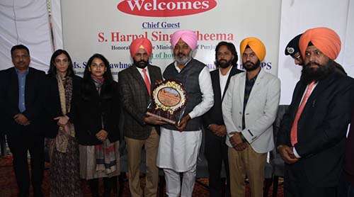 ਪੰਜਾਬ ਸਰਕਾਰ ਪੱਤਰਕਾਰਾਂ ਦੀ ਭਲਾਈ ਲਈ ਵਚਨਬੱਧ : ਹਰਪਾਲ ਸਿੰਘ ਚੀਮਾ