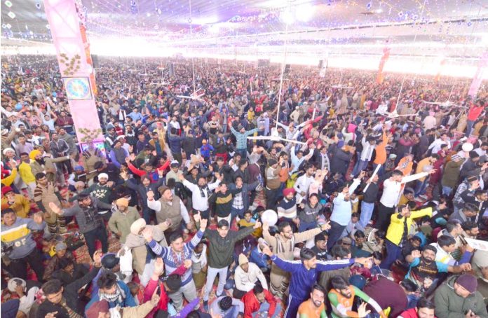 ਸ਼ਰਧਾ ਦਾ ਸੈਲਾਬ, ਸਾਰੇ ਇੰਤਜਾਮ ਪਏ ਛੋਟੇ